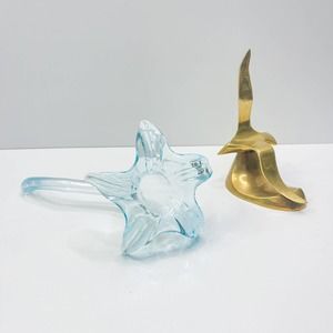 VINTAGE ART GLASS  BLOWN GLASS BLUE LILY FLOWER